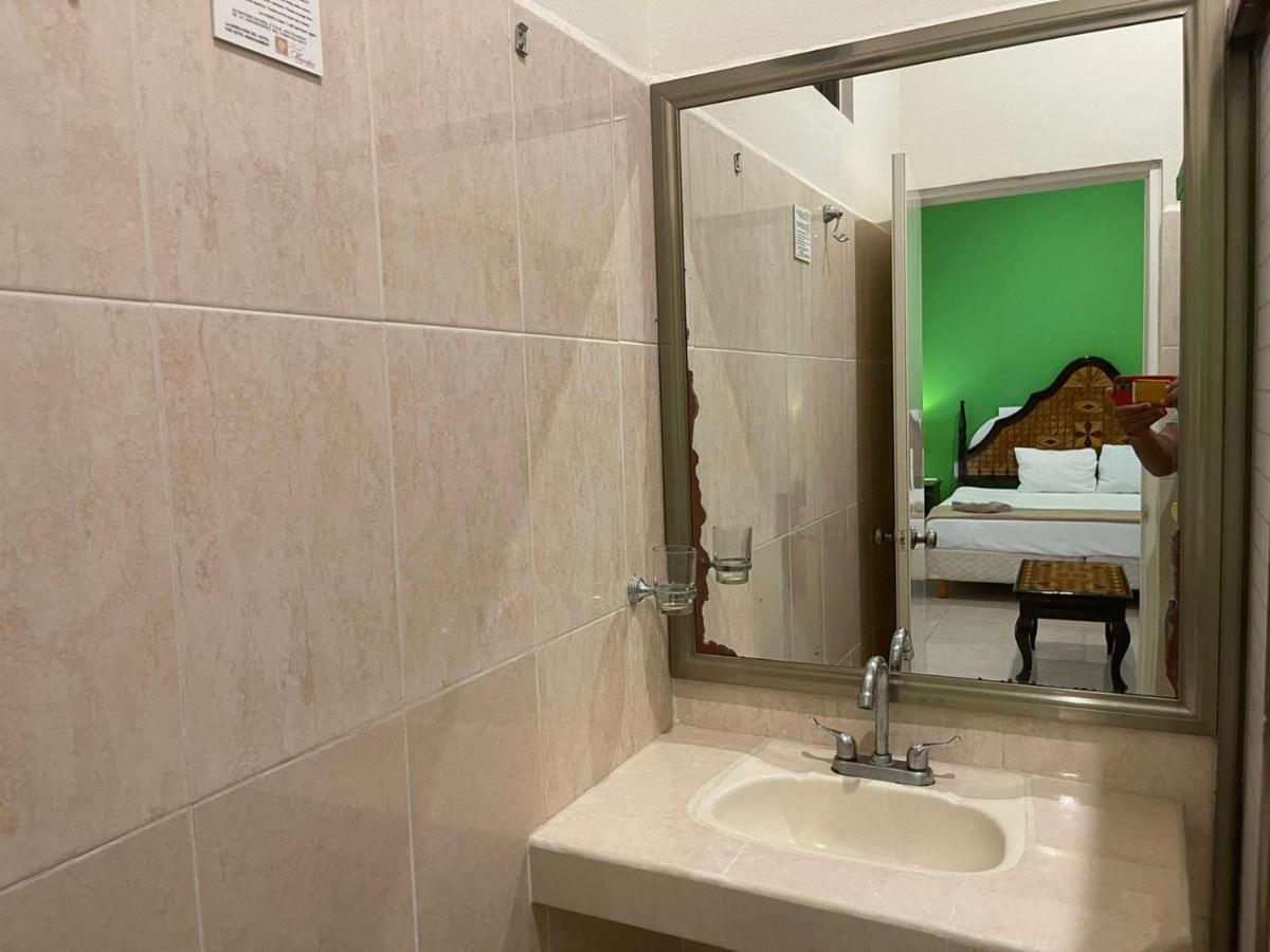 Hotel Mt ตูลุม ภายนอก รูปภาพ