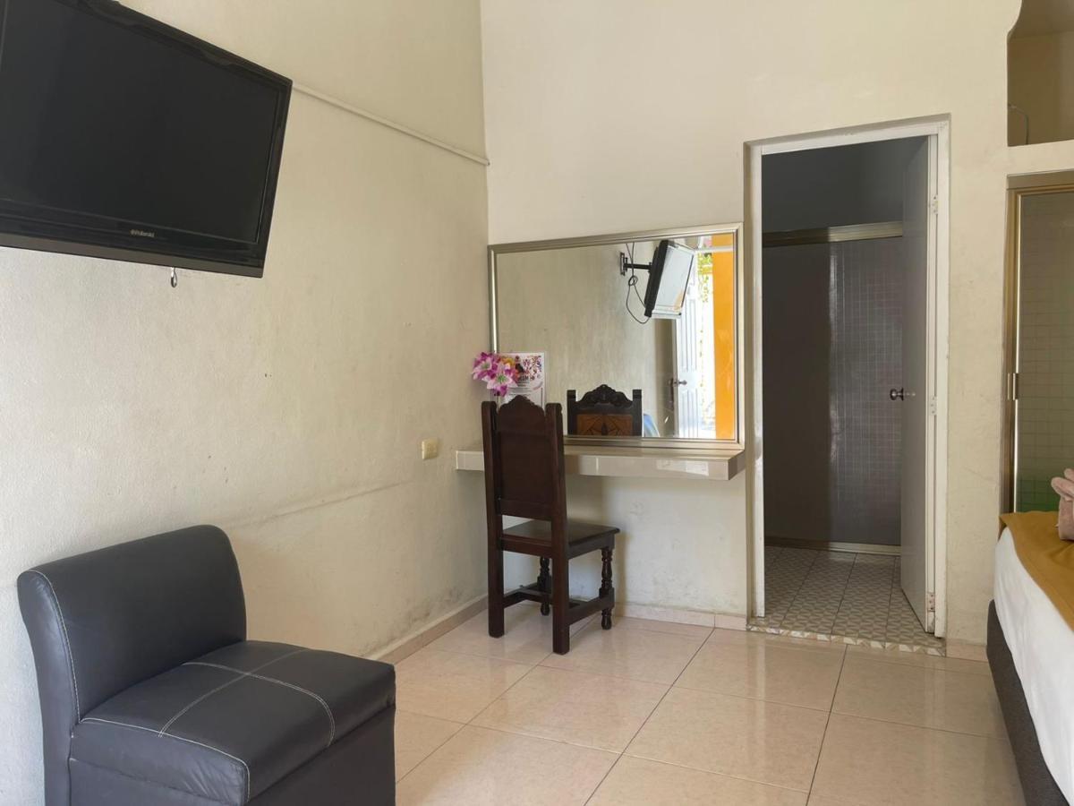 Hotel Mt ตูลุม ภายนอก รูปภาพ