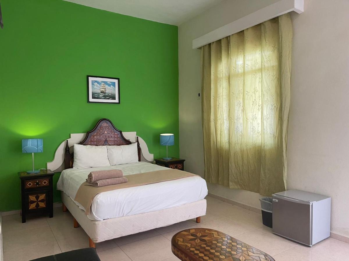 Hotel Mt ตูลุม ภายนอก รูปภาพ
