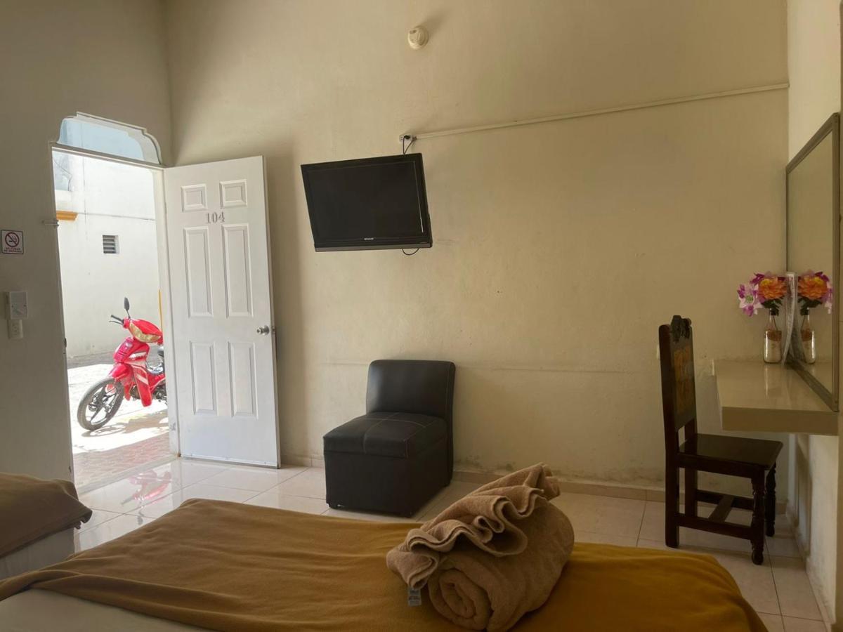 Hotel Mt ตูลุม ภายนอก รูปภาพ